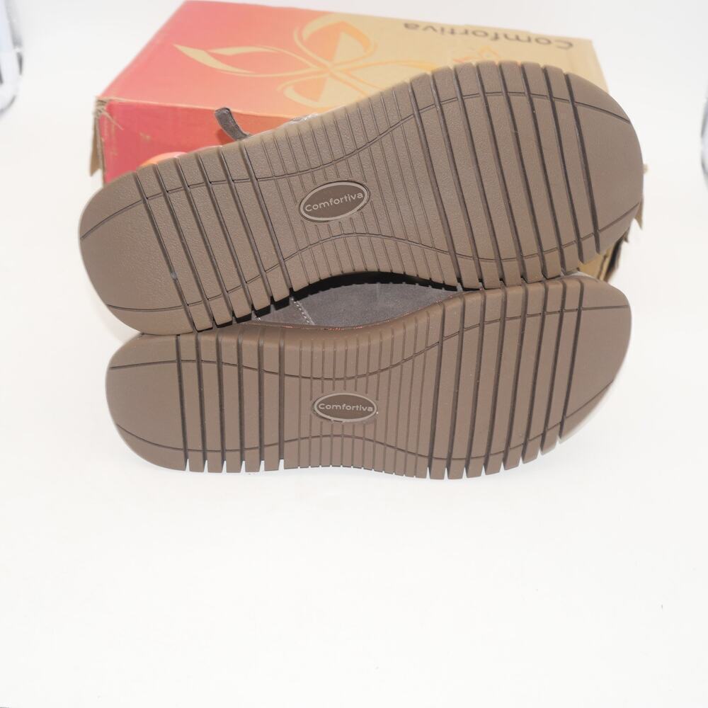 NEW Comfortiva Calla Taupe Brown Tan Oiled Suede Women's Size 6 - Picture 6 of 10